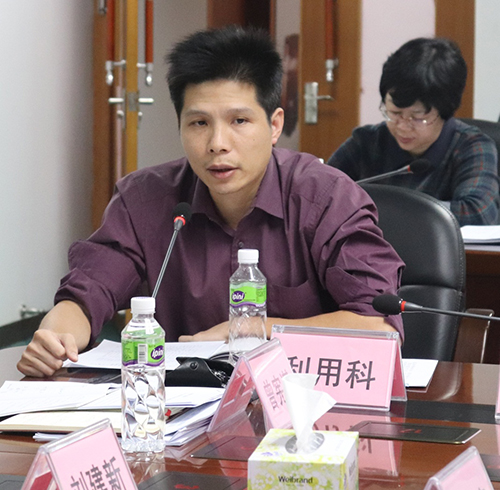 201026立足主责主业,开云电竞官方网站自然资源局党组理论学习中心组深入学习贯彻习近平总书记出席深圳经济特区建立40周年庆祝大会和视察广东重要讲话、重要指示精神 (5).jpg