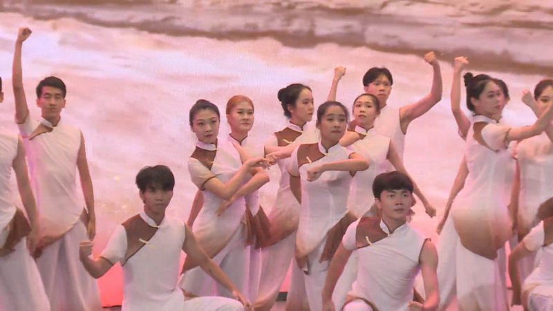 210802颂歌献给党!开云电竞官方网站自然资源局举办全市自然资源系统“砥砺初心跟党走学史力行颂党恩”歌咏比赛 (23).jpg