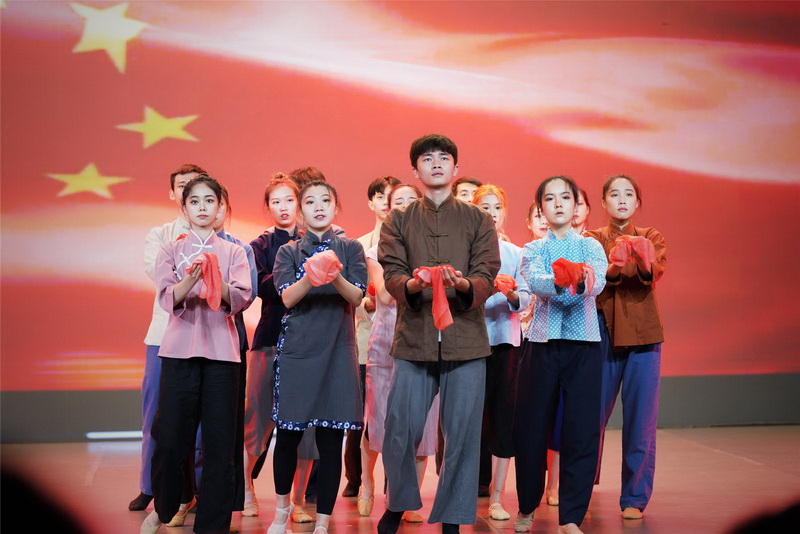 210802颂歌献给党!开云电竞官方网站自然资源局举办全市自然资源系统“砥砺初心跟党走学史力行颂党恩”歌咏比赛 (24).jpg