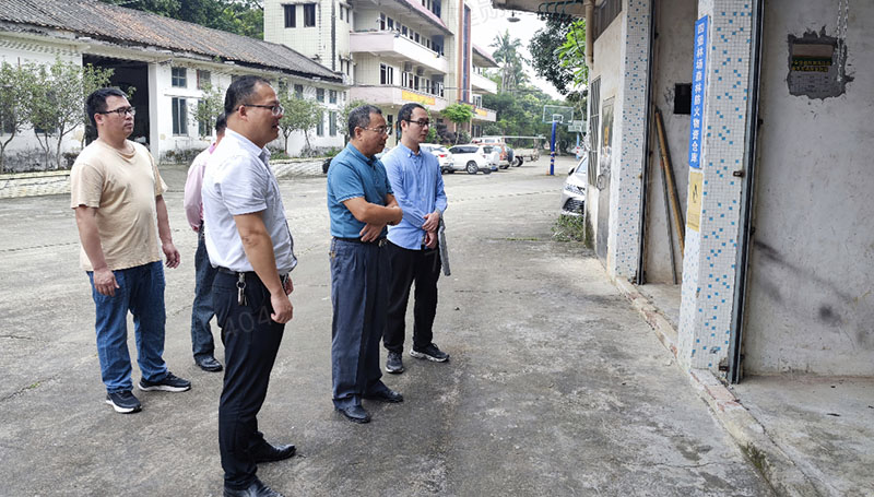 230504开云电竞官方网站自然资源局开展“五一”节前森林防火、地灾防治和安全生产大检查 (3).jpg