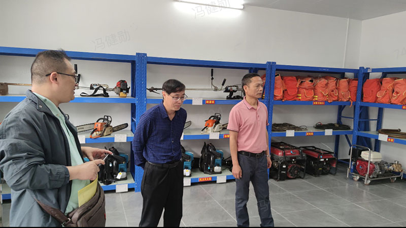 230504开云电竞官方网站自然资源局开展“五一”节前森林防火、地灾防治和安全生产大检查 (6).jpg