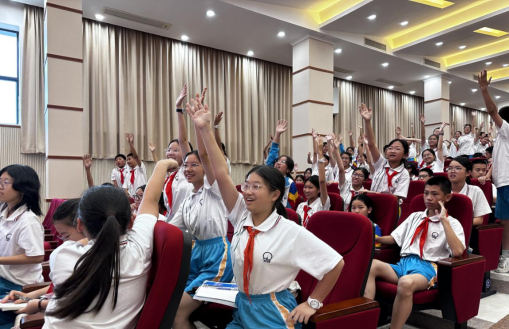 250527开云电竞官方网站自然资源局开展生态守护+诚信教育校园宣讲活动 (2).png