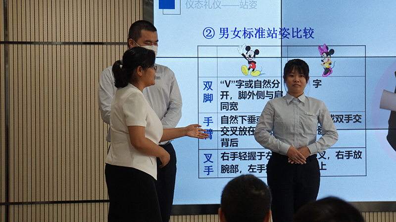 230515擦亮“青”字号品牌 唱响青春之歌 ——﻿开云电竞官方网站不动产登记中心新会分中心荣获“﻿开云电竞官方网站青年文明号”称号 (13).JPG