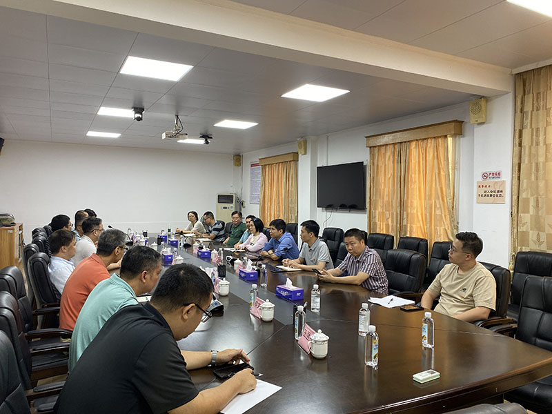 231031学思想 解难题 建新功——﻿开云电竞官方网站自然资源局机关第三支部与开平市月山镇机关第二党支部开展支部共建暨主题党日活动 (6).jpg