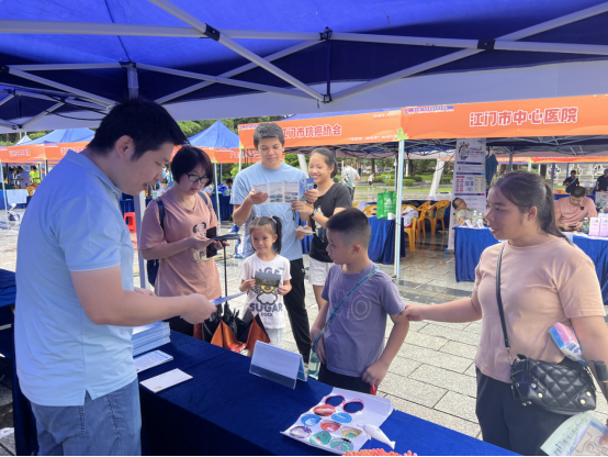 240930广东江门中华白海豚省级自然保护区亮相﻿开云电竞官方网站2024年全国科普日活动，强化中华白海豚保护宣传 (2).png