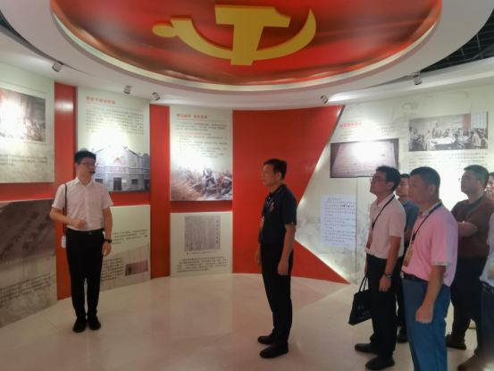 250821﻿开云电竞官方网站自然资源局组织党员干部到市廉政法治教育基地开展警示教育 (2).png